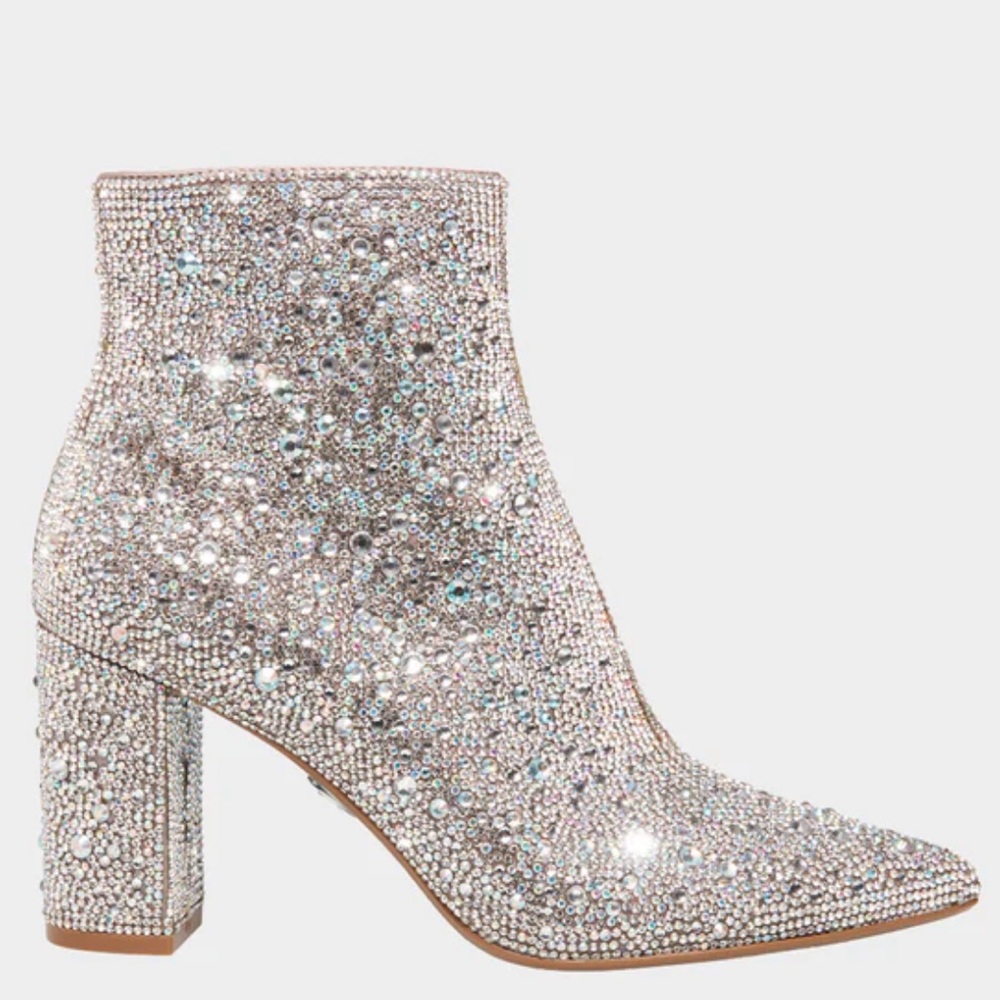Betsey Johnson Rhinestones Glitter Sparkly Boots size 8.5